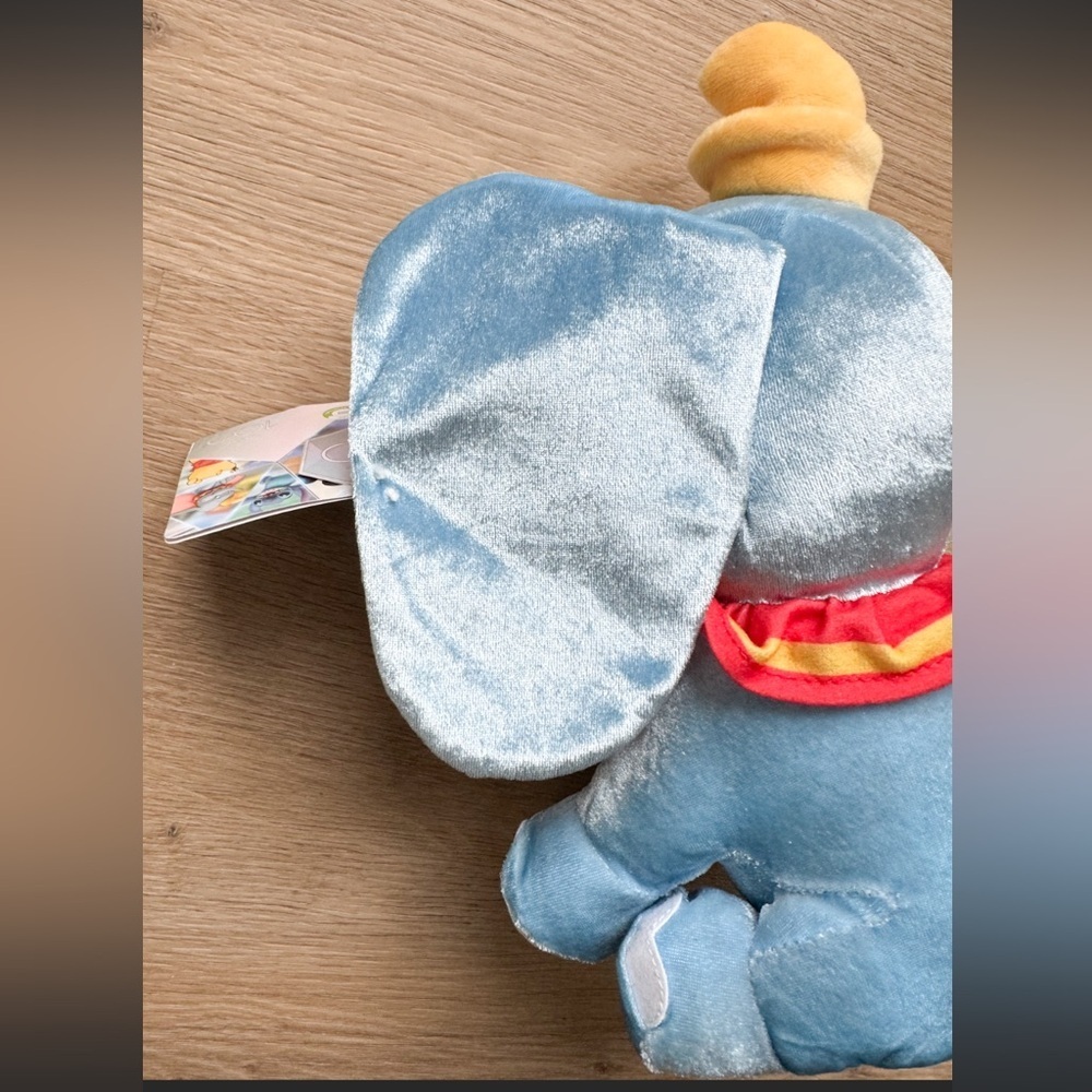 Dumbo the Elephant Platinum 100th Anniversary Disney Simba Toys Plush 11” - Picture 10 of 12